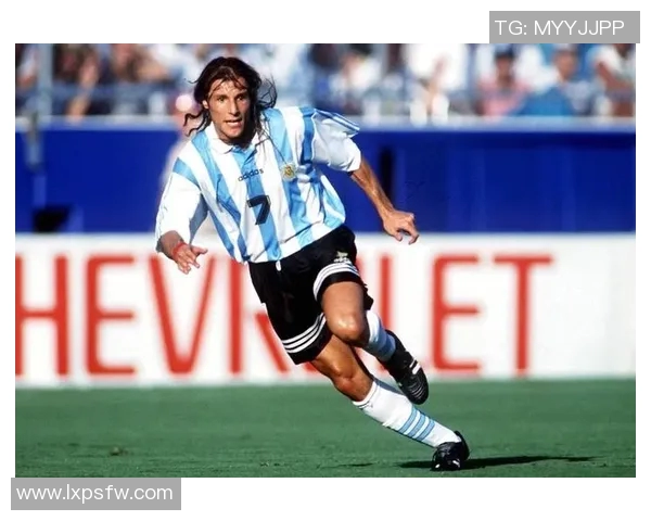 全球知名足球明星盘点及其辉煌成就与影响力分析