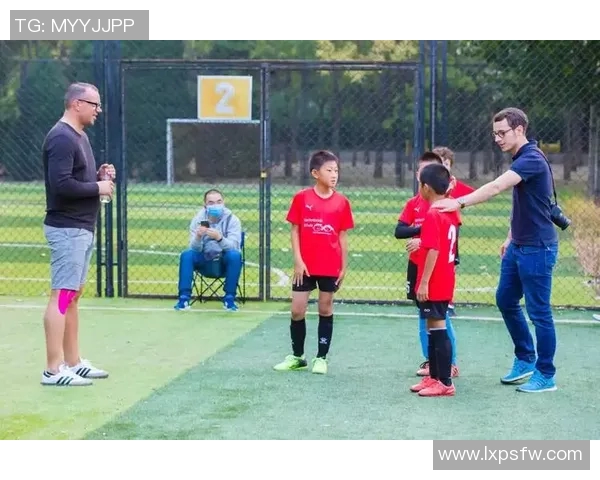 烤鸭足球明星究竟是谁揭秘背后的故事与成就